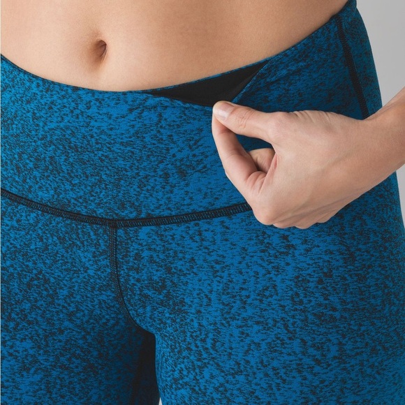 Lululemon Wunder Under Pant III Size 12 Luon Spray Jacquard Shocking Blue Black - Picture 3 of 8